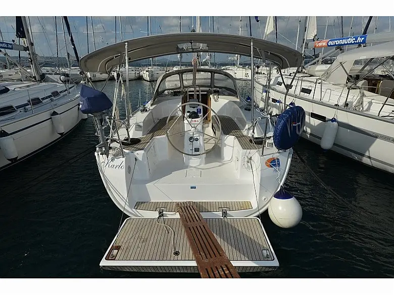 Bavaria Cruiser 33