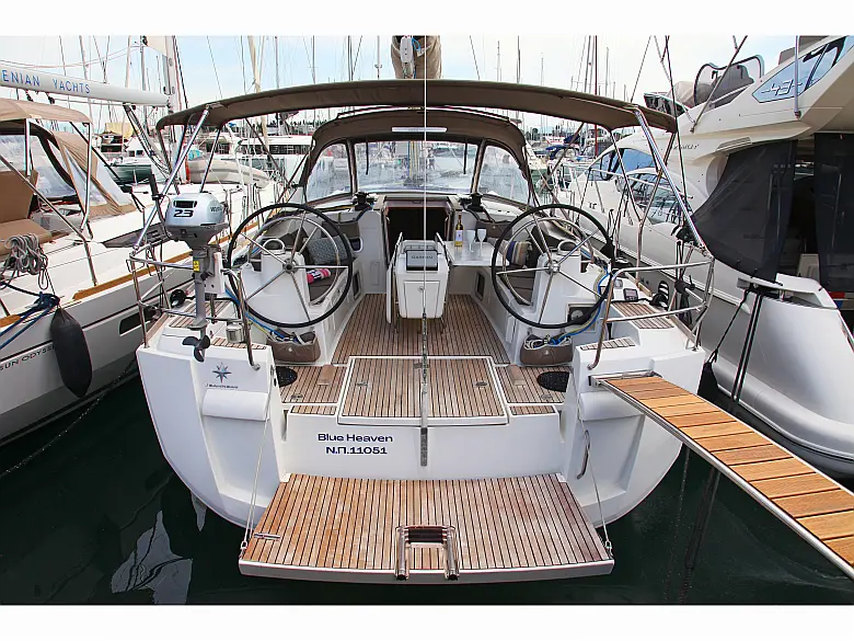 Sun Odyssey 469