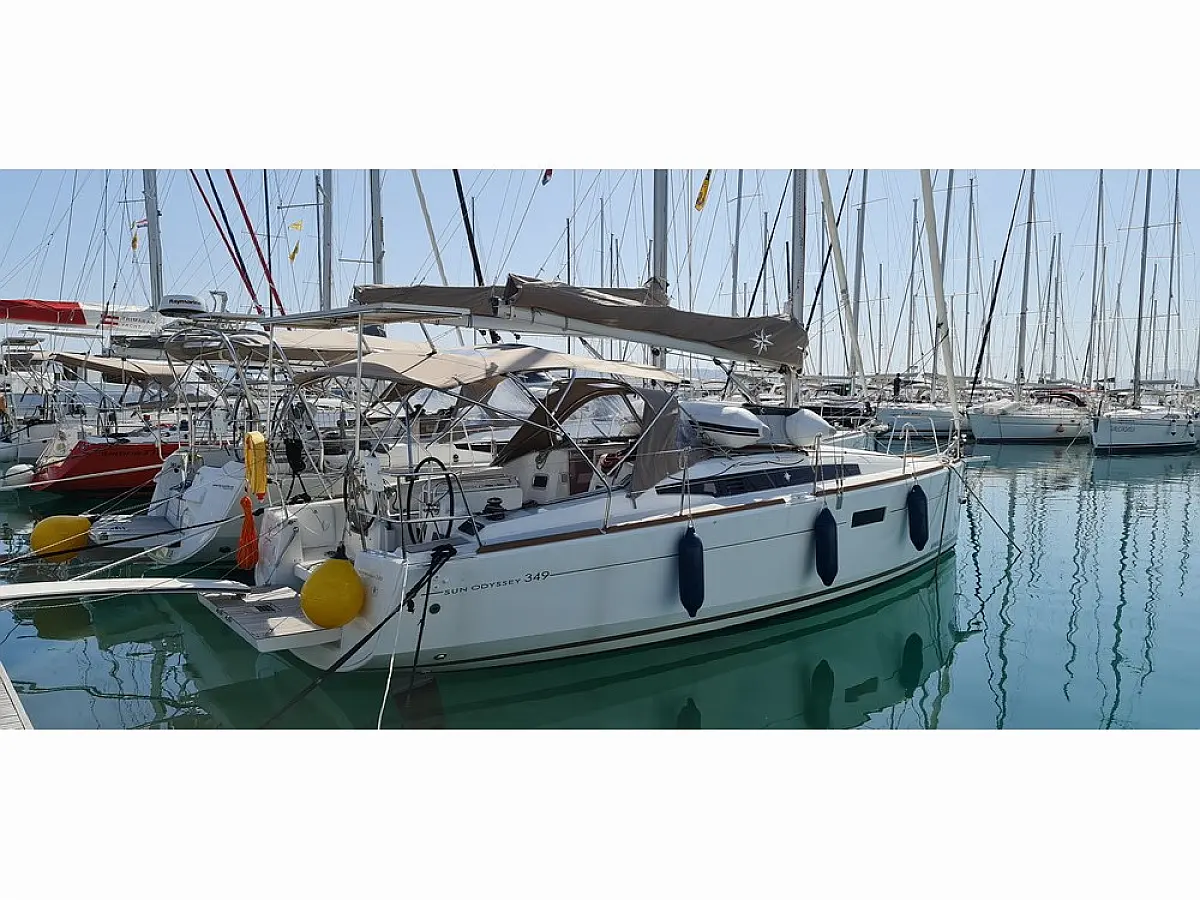 Sun Odyssey 349 - Dorina  - Väline pilt