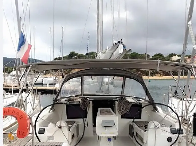Dufour 410 Grand Large
