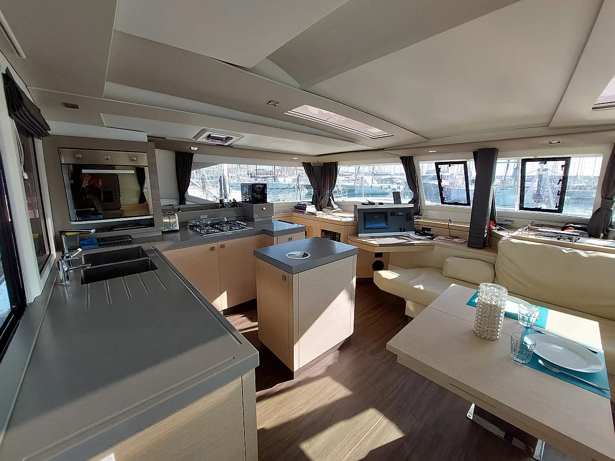 Saona 47 - 