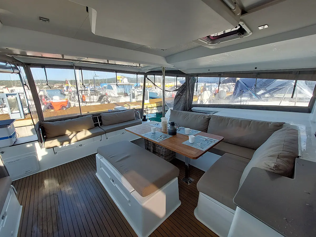 Saona 47 - 