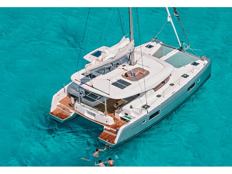 Lagoon 42