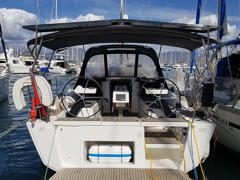 Dufour 360 2 Cabin