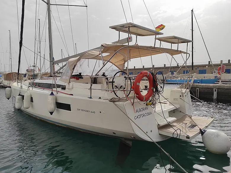Sun Odyssey 440