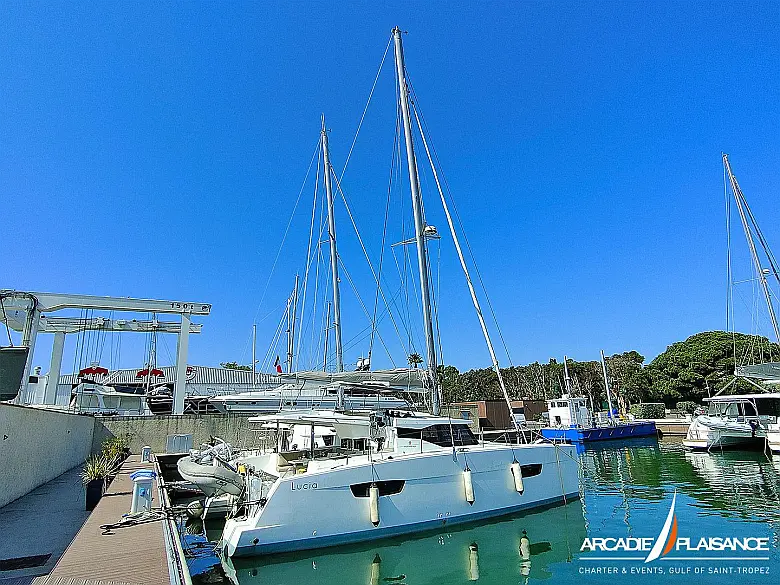 Lucia 40