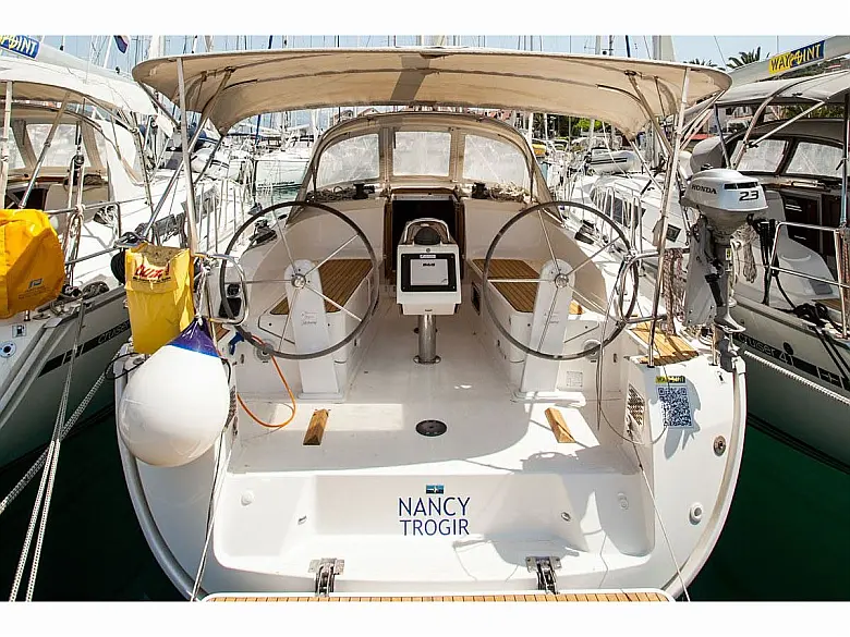 Bavaria Cruiser 37