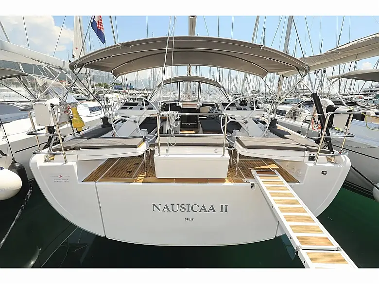 Hanse 588 