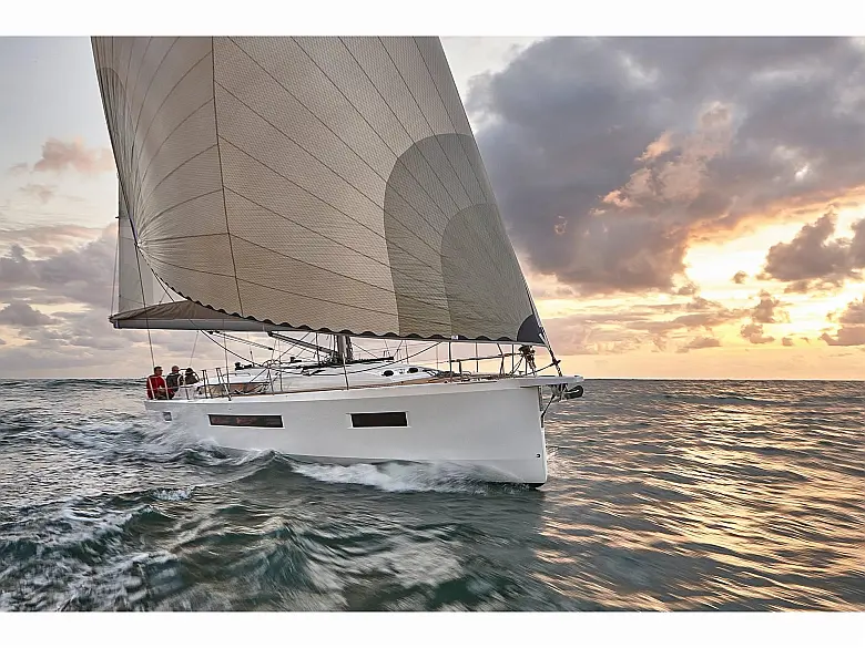 Salona 44