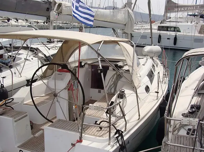 Hanse 325