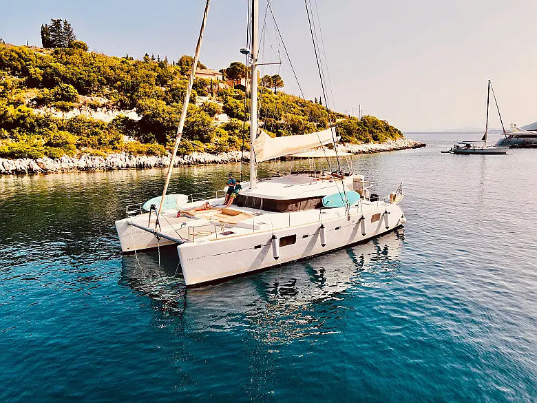 Lagoon 500