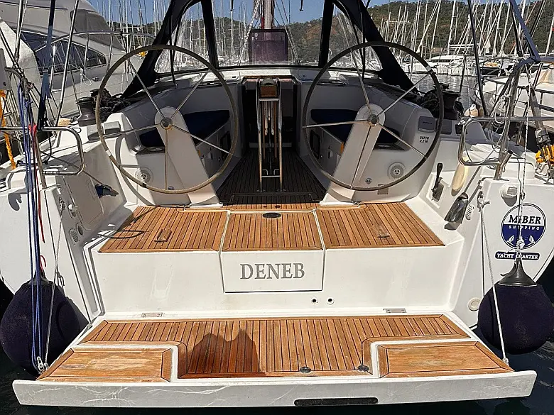 Hanse 445