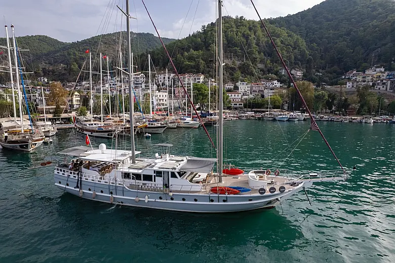Gulet Diamond Lila