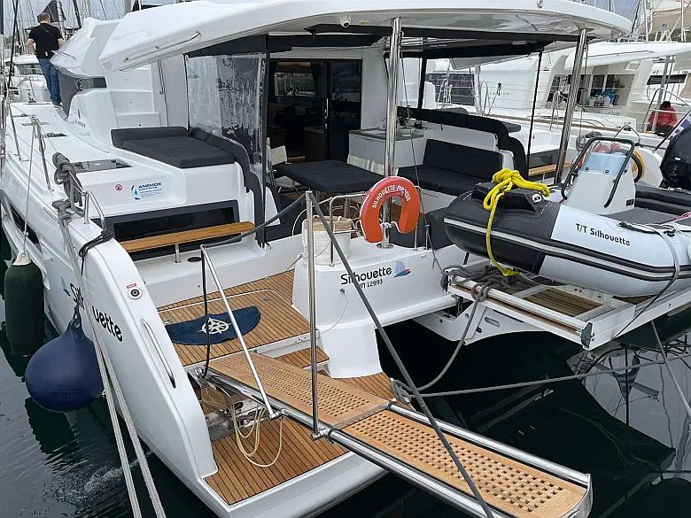 Lagoon 50