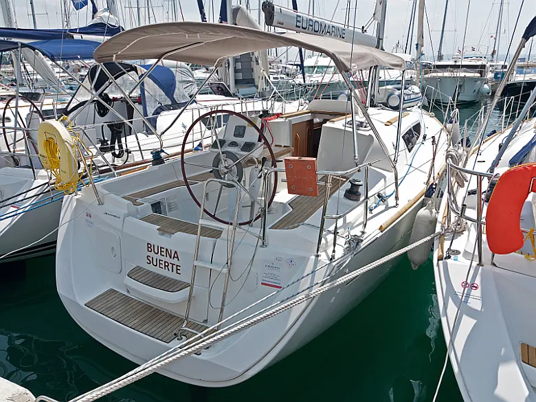 Sun Odyssey 33i