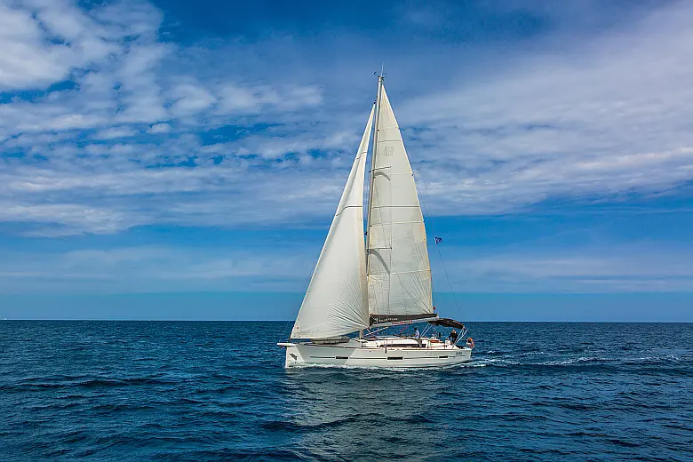 Dufour 460